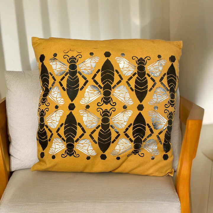 Art Nouveau Bee